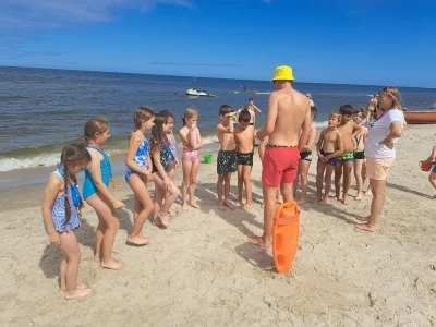 3 2zabawy na plazy i placu zabaw